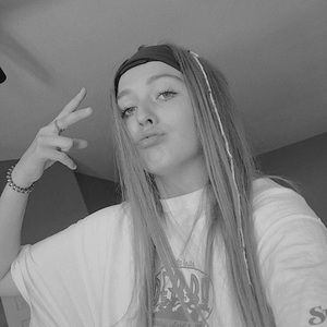 Meet your Posher, Carissa